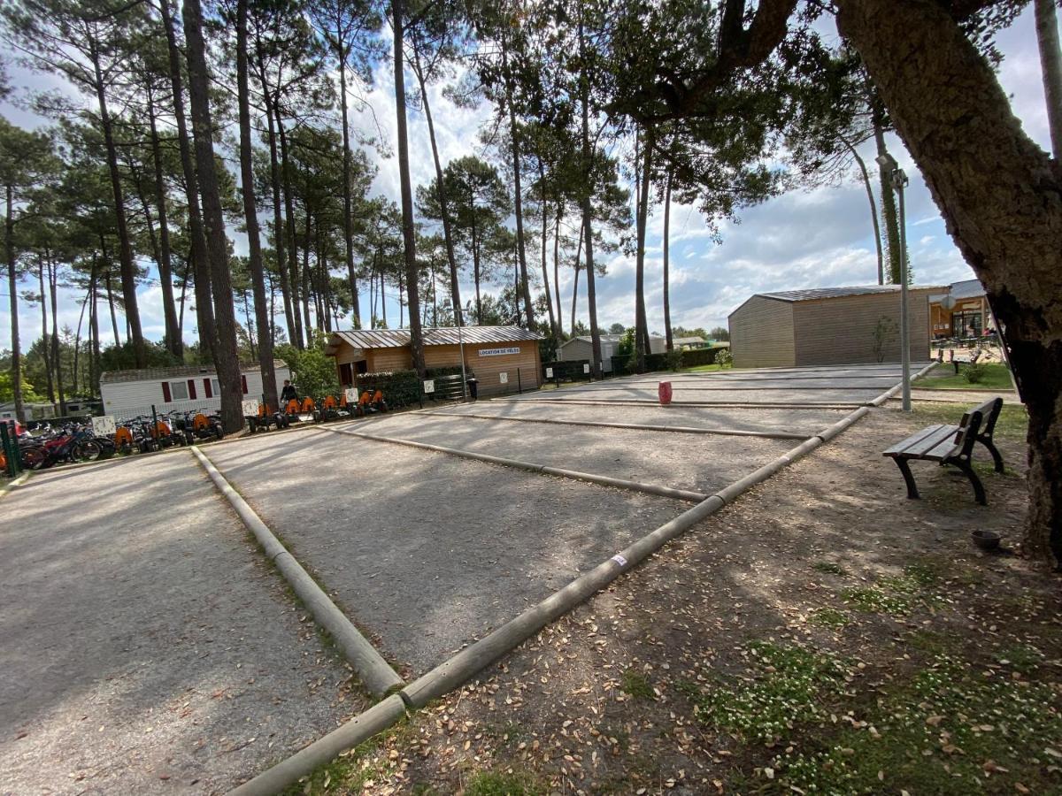 Vacances Sous Les Pins, Pres De La Mer, 6-8 Pers,Bien Equipe, Piscine Saint-Julien-en-Born Exterior photo